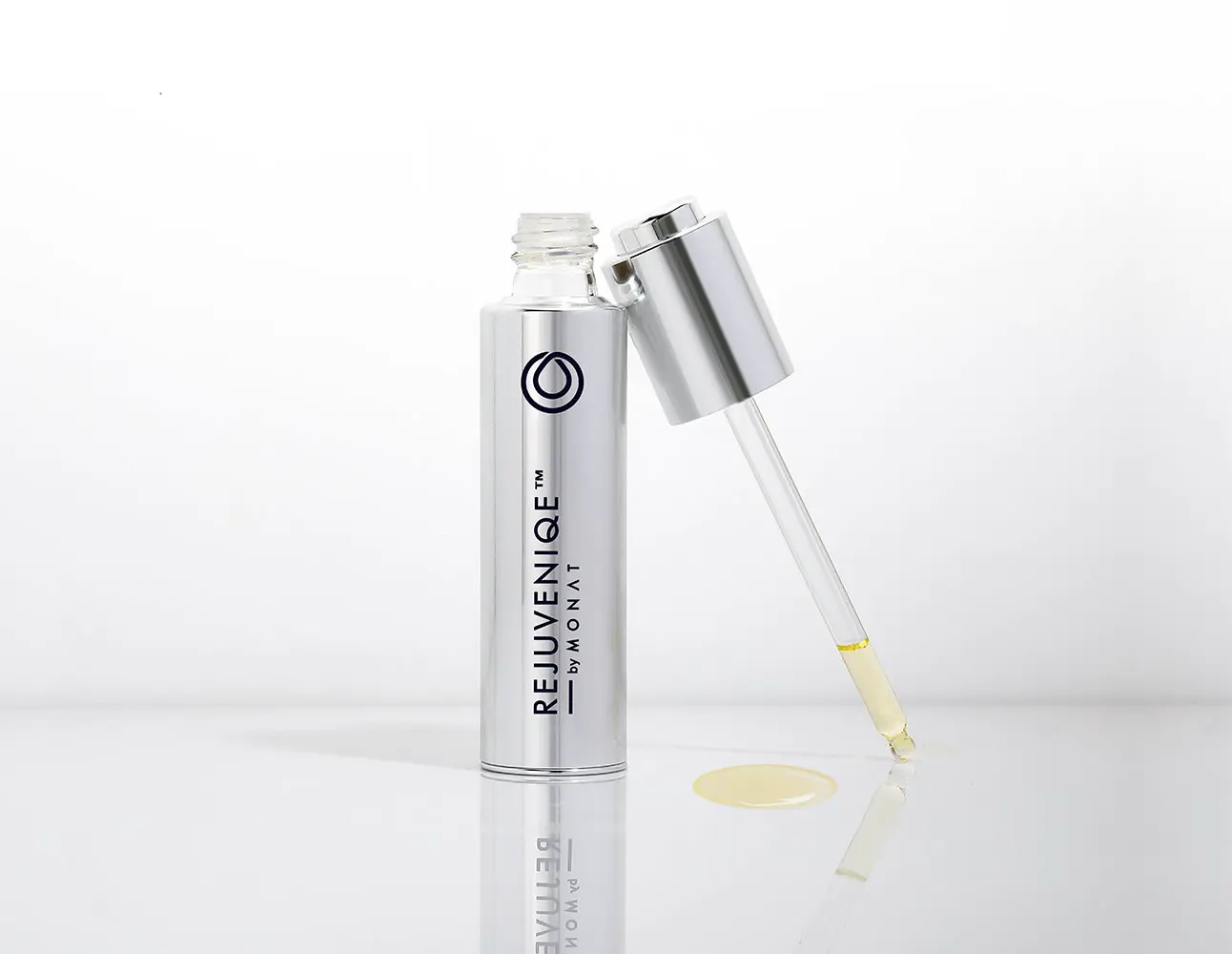 Cornelia Wankerl Friseur Regensburg MONAT Rejuveniqe